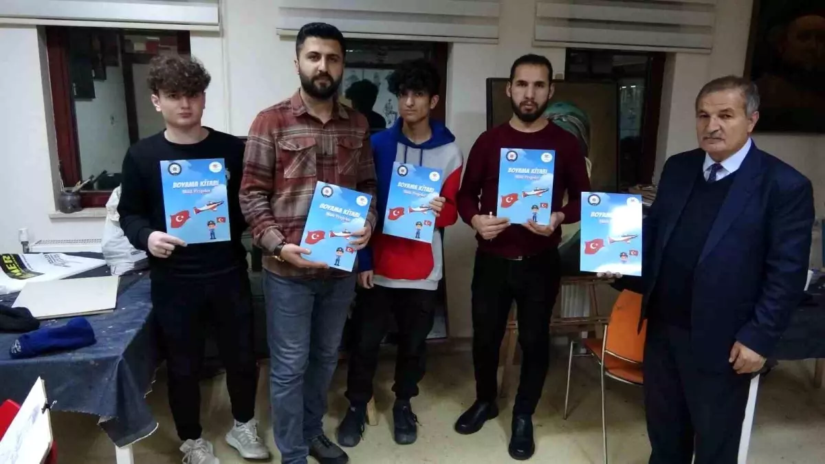 Tatvan Gençlik Merkezi Öğrencileri Milli Projeler Temalı Boyama Kitabı Çizdi