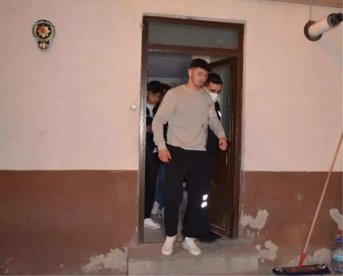 Aksaray'da Sokakta Tartışma: Genç Bıçaklandı