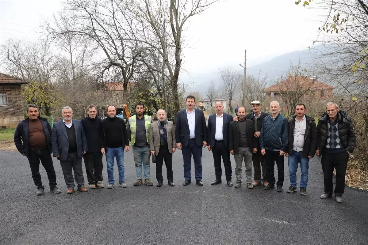 Akyazı'da Gökçeler Mahallesi'nin yolları yeni görünümüne kavuştu