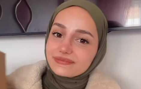 Amin diyen kız kim, Amin diyen kız videosu izle!