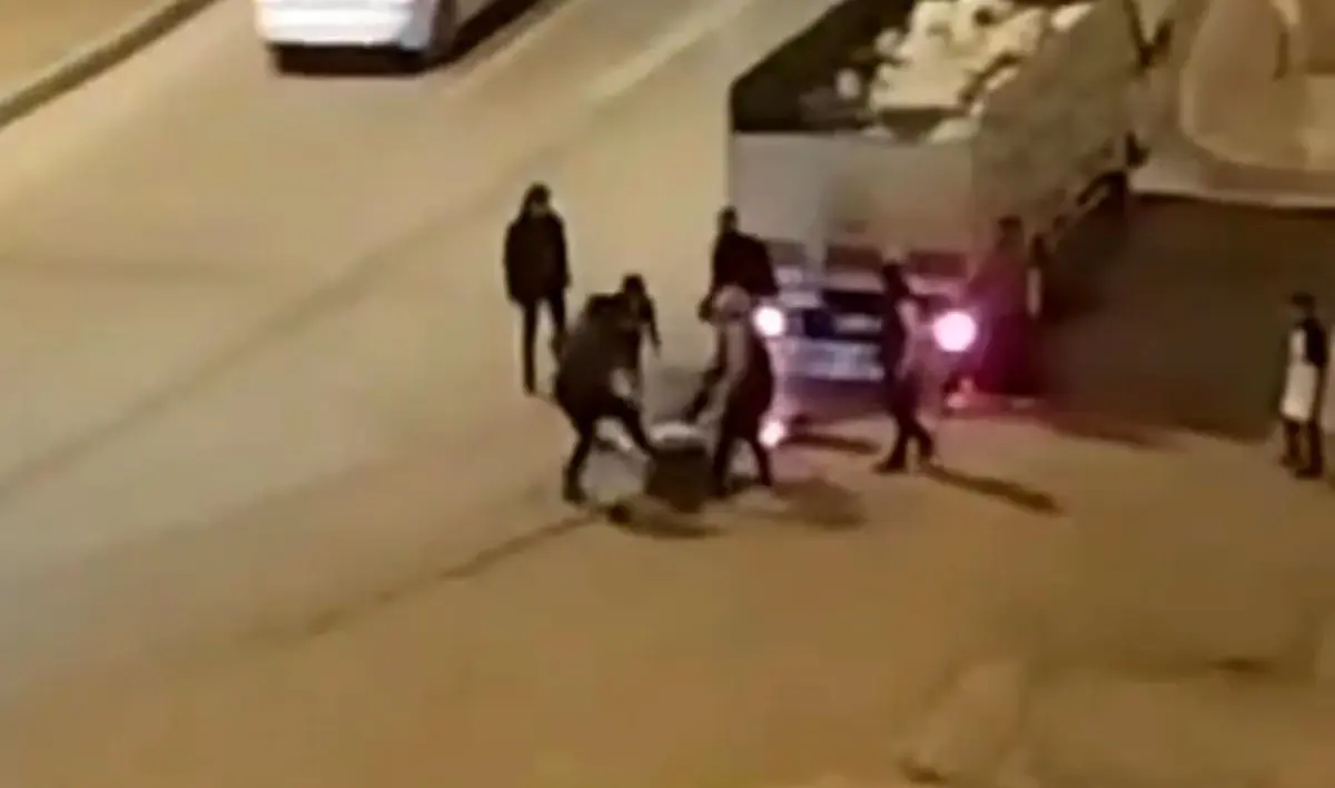 Şanlıurfa'da Bir Grup Tarafından Öldüresiye Dövülen Adam Kaçmayı Başardı