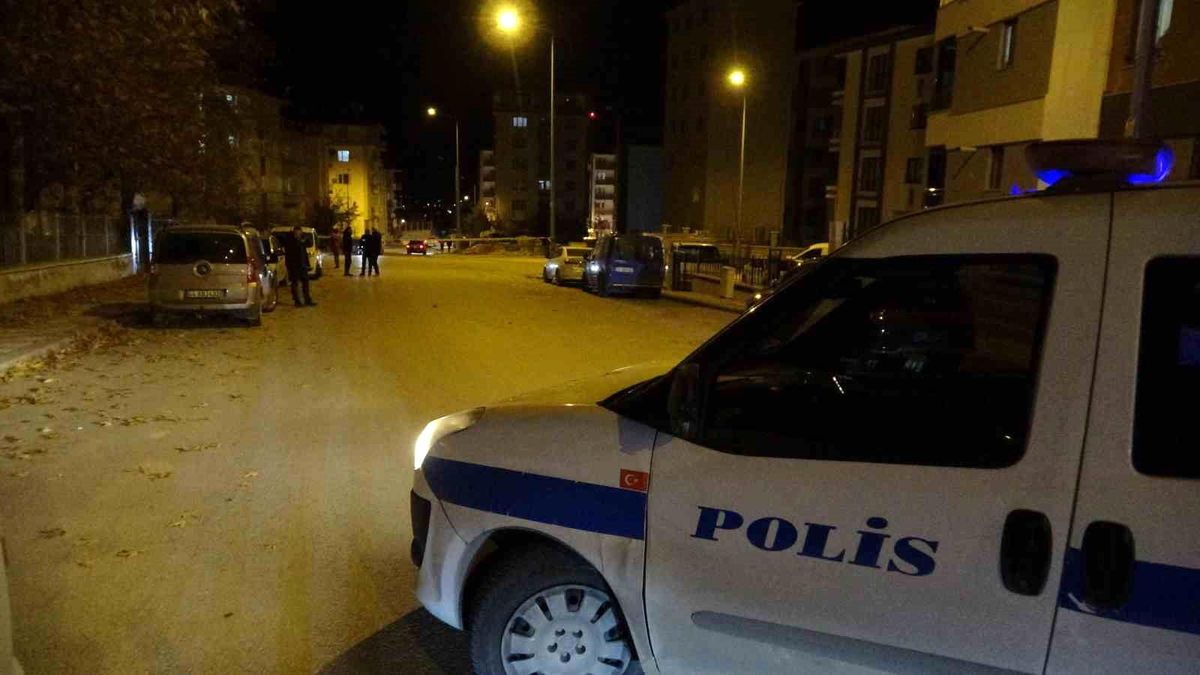 Malatya'da tartıştığı şahıs tarafından başından pompalı tüfekle vurulan genç yaralandı