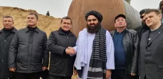 Türkmenistan Dışişleri Bakanı Afganistan'da Taliban yetkilileriyle görüştü