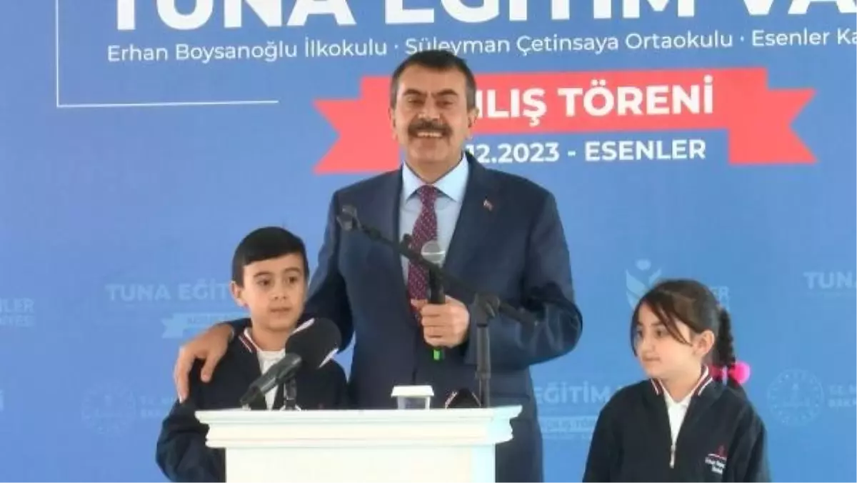 Milli Eğitim Bakanı Yusuf Tekin, Esenler Tuna Eğitim Vadisi'nin açılışında belediyelerin kaynak sorununa dikkat çekti