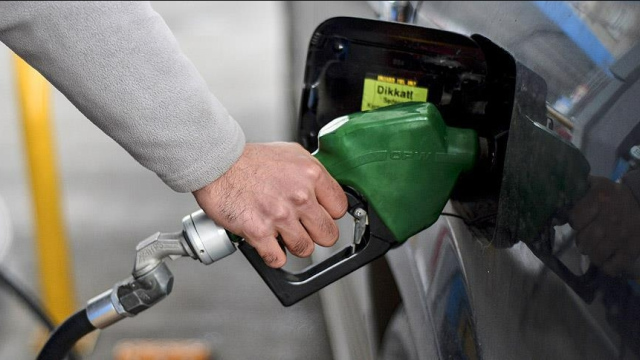 Benzin Litre Fiyatı (20-21 Aralık): Benzine zam geldi mi, motorin ne kadar oldu? Güncel akaryakıt fiyatları!