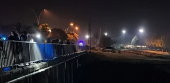 Mersin'de Otomobil Nehre Düştü: 2 Yaralı