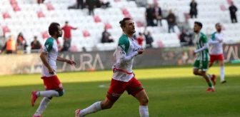 Karşıyaka, Sapanca Gençlikspor'u 3-2 mağlup etti