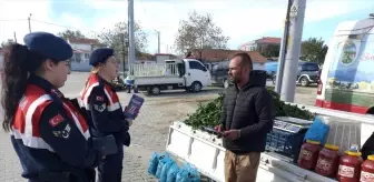 Edirne'de jandarma ekipleri aile içi şiddetle mücadele ve KADES hakkında bilgilendirme çalışması yaptı