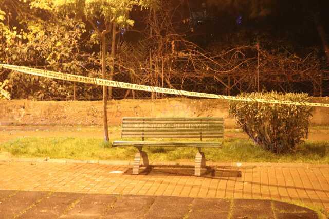 İzmir'de Boşanma Aşamasındaki Kadın Eş Tabanca İle Öldürüldü İzmir'de Boşanma Aşamasındaki Kadın Eş Tabanca İle Öldürüldü