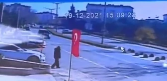 Edirne'de Otomobil ve Motosiklet Çarpıştı: 1 Ölü, 1 Yaralı