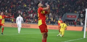 Göztepe'nin golcüsü Messaoudi sakatlandı