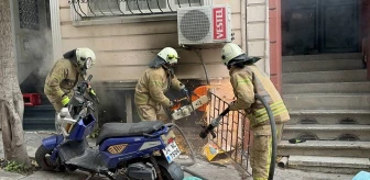 Beyoğlu'nda 3 Katlı Binanın Bodrum Katında Yangın Çıktı