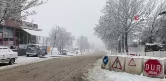 Adıyaman'ın yüksek rakımlı Sincik ilçesinde çocuklar karın keyfini çıkardı