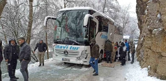 Tunceli-Ovacık karayolunda trafik kazası: 3 kişi yaralandı