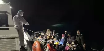 Ayvacık'ta 77 kaçak göçmen yakalandı