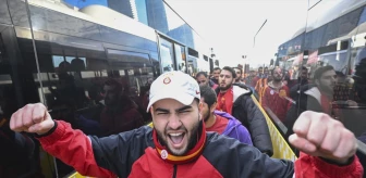 Galatasaray Taraftarı Kadıköy'e Gitti