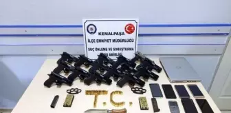 İzmir'de Silah Kaçakçılığı Yapan Çete Çökertildi