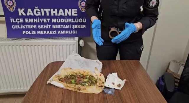 Polis merkezinde akılalmaz olay! Sevgilisine dürüm içinde uyuşturucu getirirken yakalandı