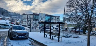 Samsun Ladik'te Kar Yağışı: Akdağ Kayak Merkezi'nde Kar Kalınlığı 20 Santimetreye Ulaştı