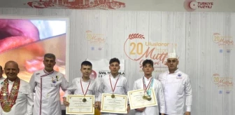 Bilecik Şeyh Edebali Üniversitesi Aşçılık Programı Öğrencileri Altın Madalya İle Döndü
