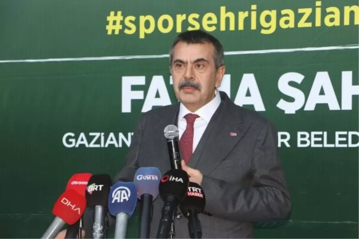 Milli Eğitim Bakanı Yusuf Tekin: 'Mesleğimizin Yanında Hobilerimiz Olmalı'