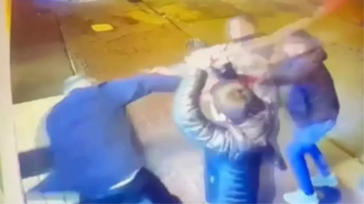 'Yüksek hesap' çetesinin turistleri dövdüğü anlara ilişkin görüntüler ortaya çıktı