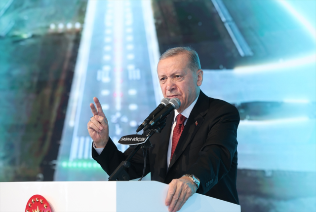 CHP lideri Özel'den Cumhurbaşkanı Erdoğan'a yanıt: Cenazeye gitmek mi gövde gösterisi, sövgü gösterisi yapmak mı?
