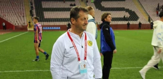 Eskişehirspor Teknik Direktörü İbrahim Baş ile Yollarını Ayırdı
