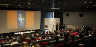 İstanbul Bilgi Üniversitesi Betül Mardin Seminerleri İletişimde Bilim Tartıştı