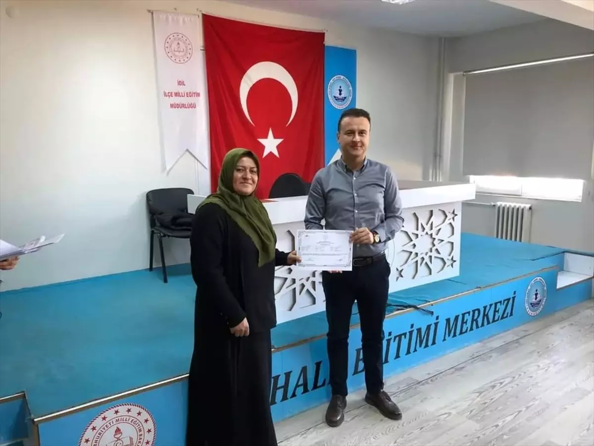 Şırnak'ta Seracılık Kursiyerlerine Belgeleri Verildi