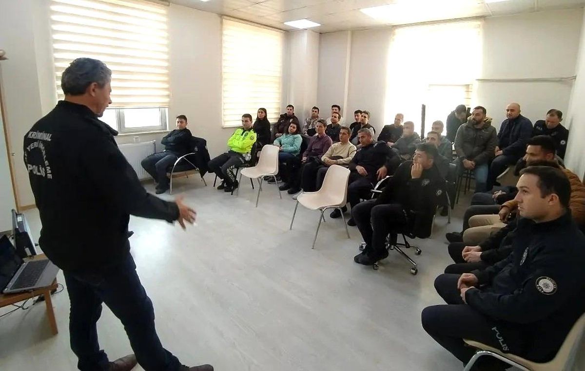 Erzincan'da Polislere Olay Yeri İnceleme Eğitimi Verildi