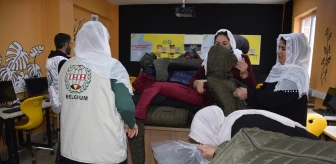 İHH Belçika, Şırnak'taki öğrencilere kışlık giysi desteği sağladı