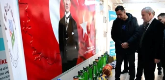 Yeşilyurt Belediye Başkanı Mehmet Çınar, Gündüzbey Şehit Levent Coşkun İlk ve Ortaokuluna spor malzemesi desteğinde bulundu