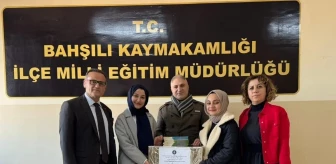 Kırıkkale Üniversitesi Bahşılı Fatma Şenses Sosyal Bilimler Meslek Yüksekokulu'ndan 'Cumhuriyet'in 100. yılında 100 öğrenciye kitap' kampanyası