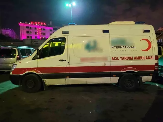 İstanbul'dan Bodrum'a ambulansla uyuşturucu sevkiyatında 4 sağlık çalışanı yakalandı İstanbul'dan Bodrum'a ambulansla uyuşturucu sevkiyatında 4 sağlık çalışanı yakalandı
