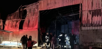 Rize'de Mobilya Fabrikasında Yangın: Depo Kullanılamaz Hale Geldi