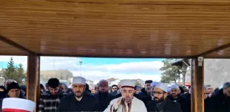 Ümraniye Müftüsü Abdulkerim Çelik, babasının cenaze namazını kıldırdı