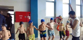 Van'da 20 Bin Öğrenci Yüzme Eğitimi Aldı