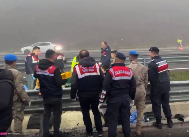 Kuzey Marmara Otoyolu'nda 7 araç birbirine girdi! 10 kişi öldü 54 kişi yaralandı