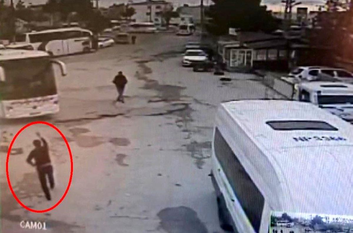 Diyarbakır'da Otobüs Şoförü Muavini Ezerek Öldürdü