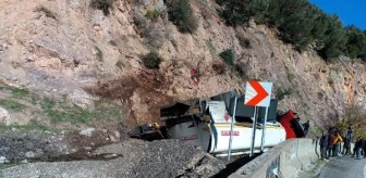 Nurdağı'nda Tanker Devrildi: Şoför Hayatını Kaybetti