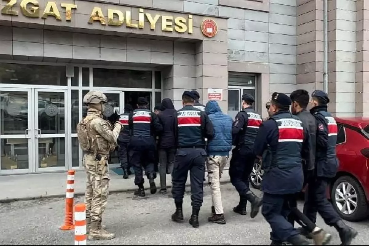 Yozgat'ta DEAŞ Operasyonunda 5 Şüpheli Tutuklandı