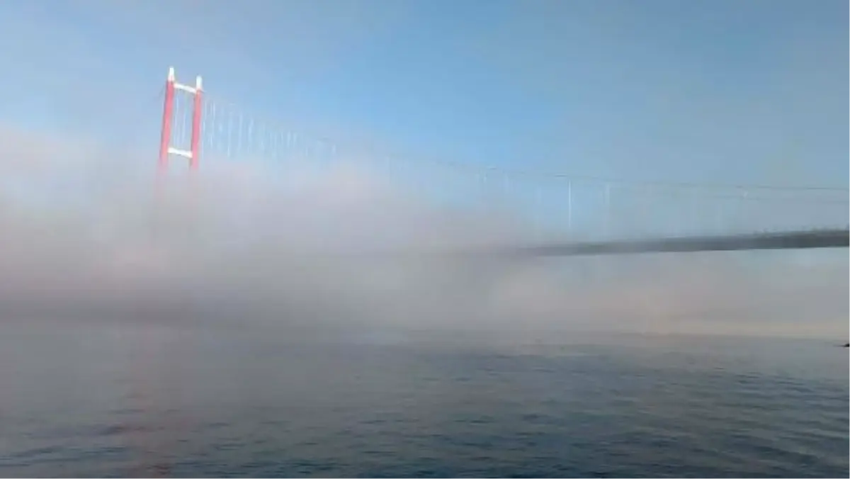 Çanakkale Boğazı'nda Gemi Trafiği Sis Nedeniyle Askıya Alındı