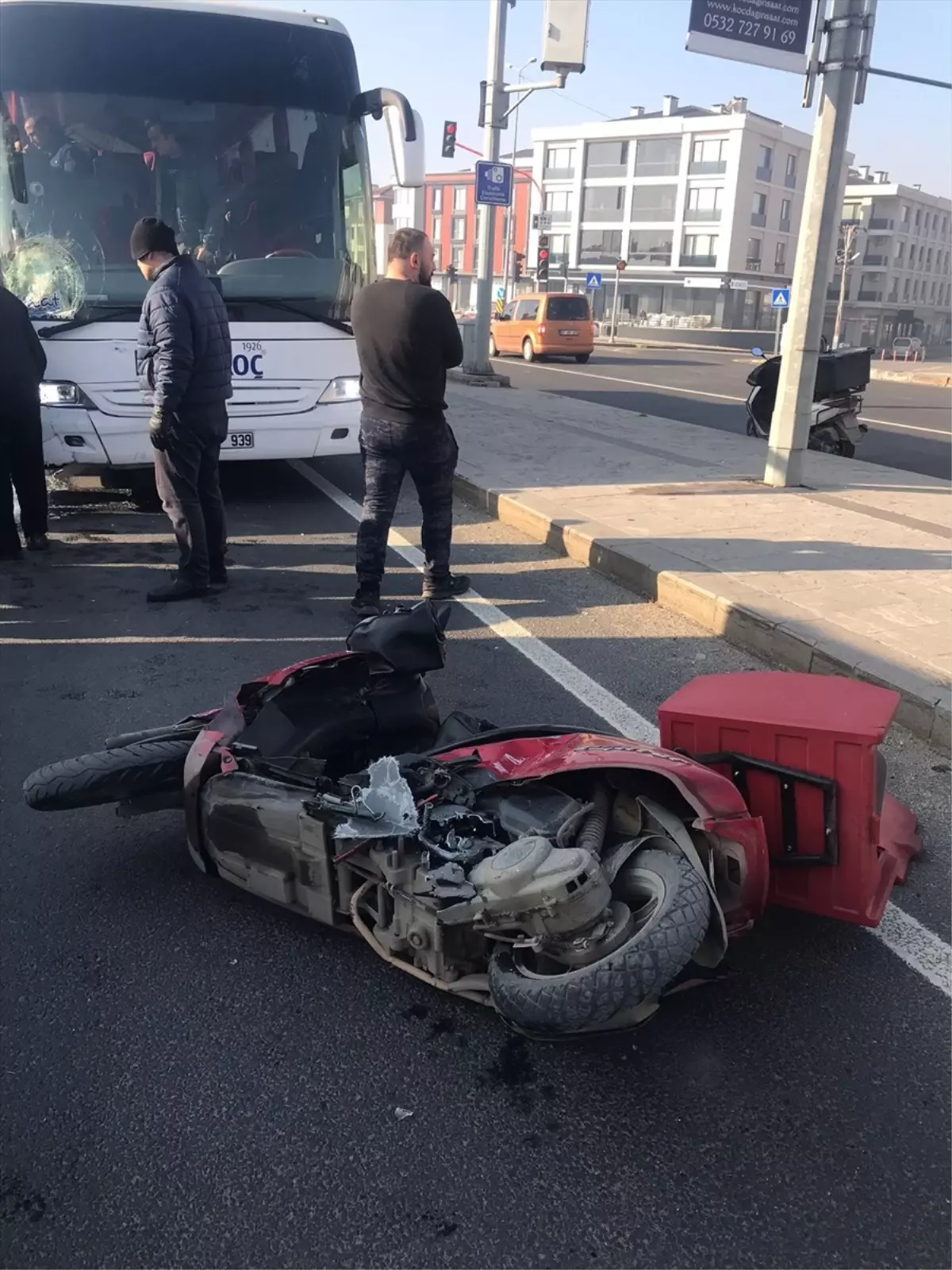 Düzce'de Otobüsün Çarptığı Motosiklet Sürücüsü Hayatını Kaybetti