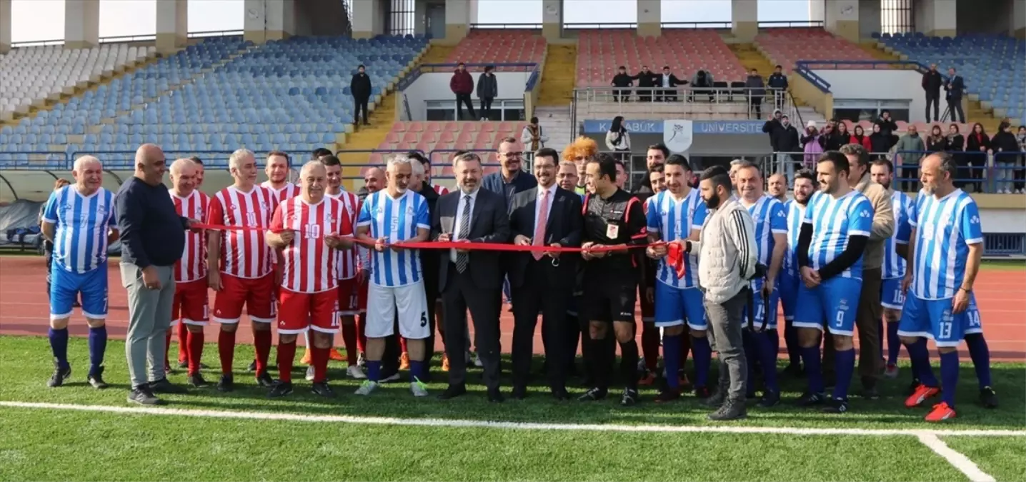 KBÜ, su verimliliği seferberliğine destek için stadın zeminini suni çime çevirdi