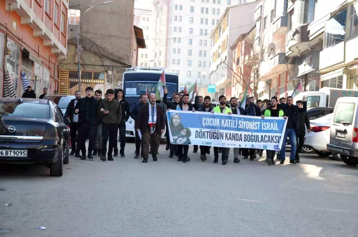 Muş'ta İsrail'in Gazze'ye yönelik saldırıları protesto edildi