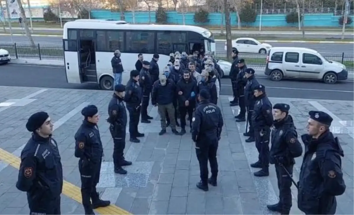 4 ilde PKK/KCK operasyonu: 7 şüpheli tutuklandı