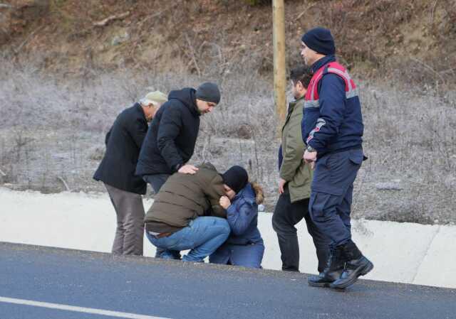 Akıllara durgunluk veren kaza, minibüs kağıt gibi yırtıldı: 1 ölü, 4 yaralı