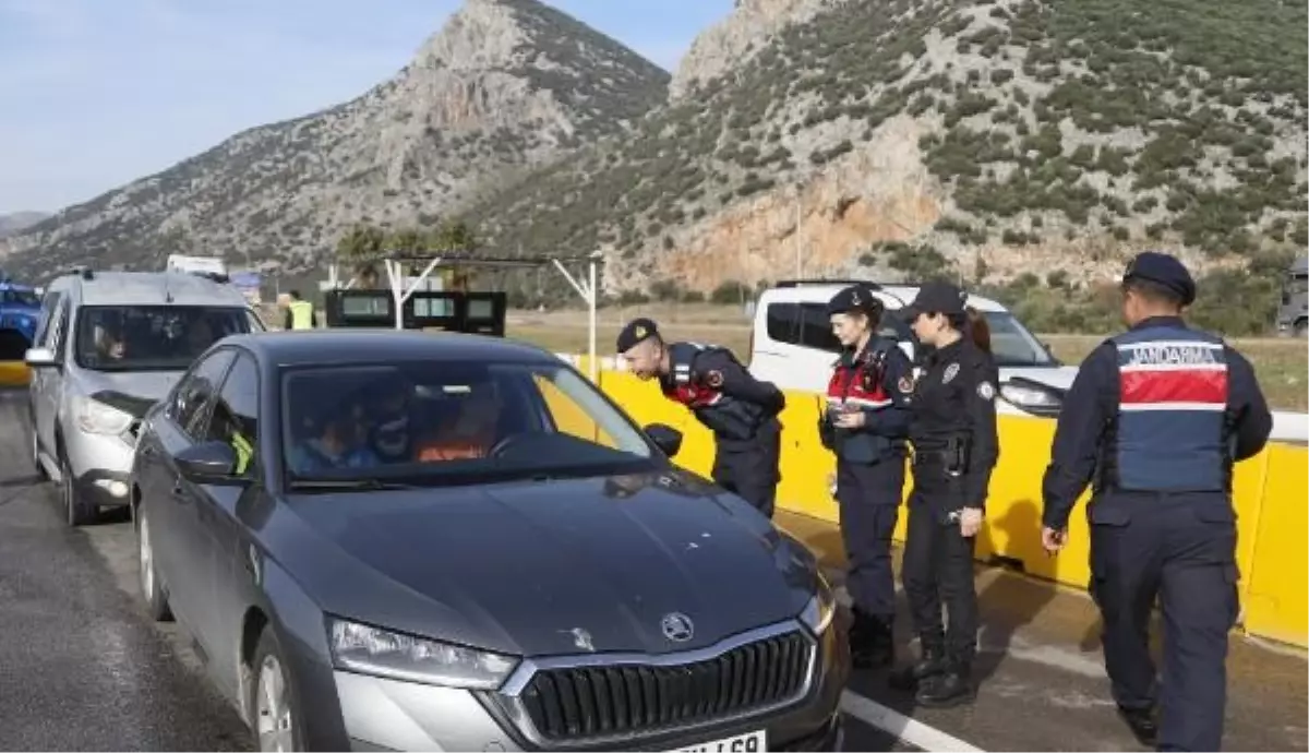 Antalya'da 175 Ton Kaçak İçki Ele Geçirildi