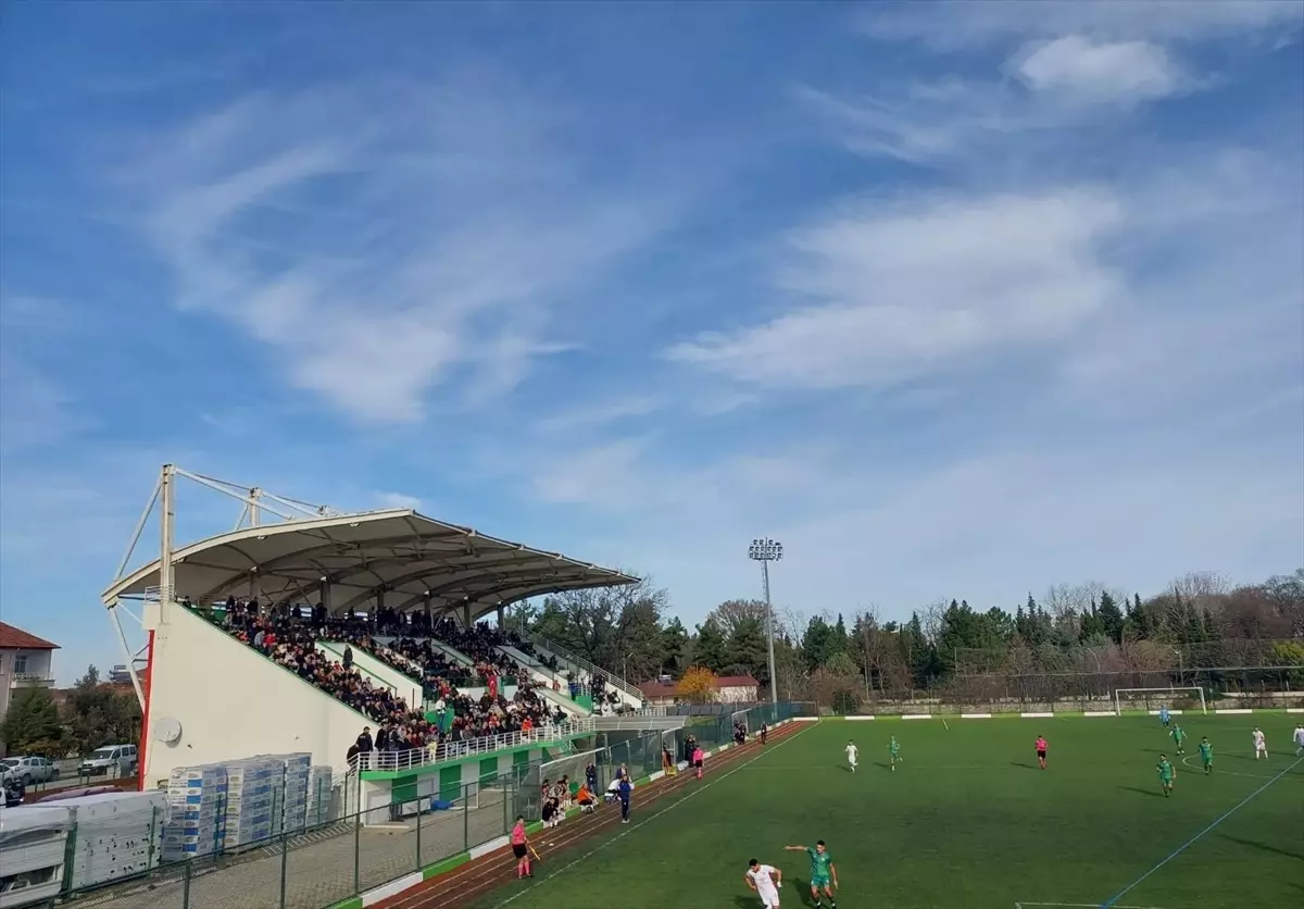 Niksar Belediyespor, deplasmanda Alaçamspor'u mağlup etti